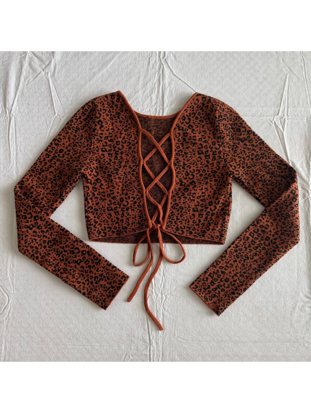Urban Outfitters Brown Leopard Print Long Sleeve Crop Top SP - Picture 2 of 6